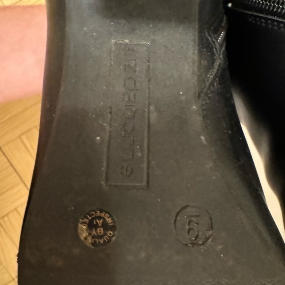 Liz Claiborne Black heel booties size 9 - Picture 10 of 11